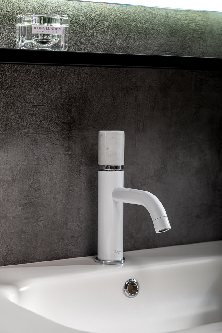 Смеситель Boheme STICK для умыв.низ. WHITE MRAMOR WHITE (комплект) 121-W-MR-WHITE