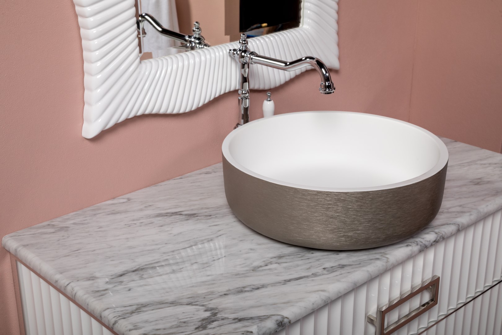 Раковина Boheme LV204 Corian серебро 41,5*14см 819-SL