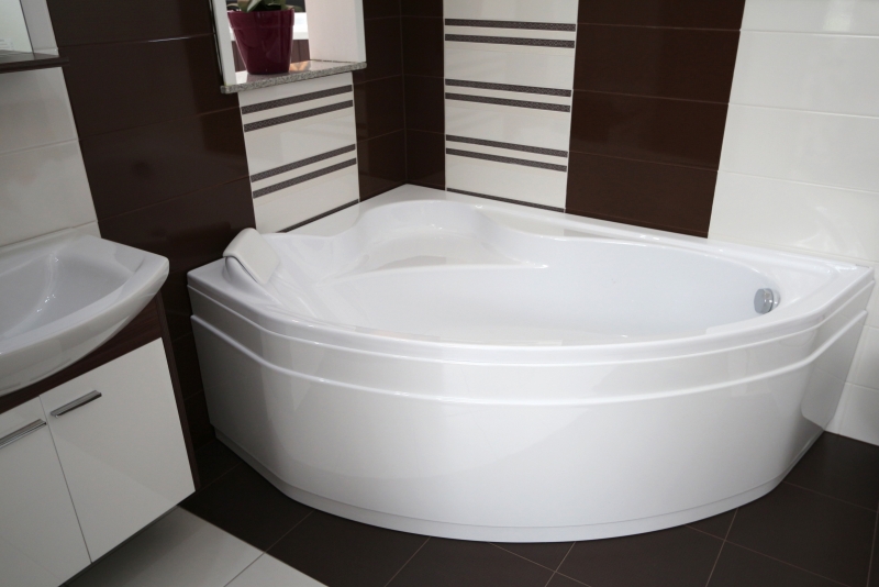 Акриловая ванна BESCO Delfina 160 L