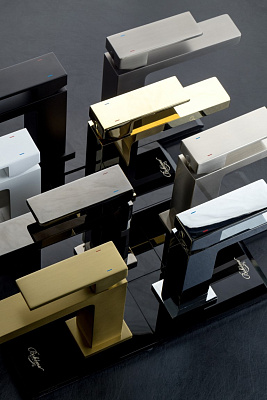 Boheme Cмеситель для умывальника Qubic Shine Gold 471-G