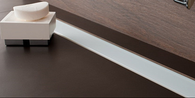 Confluo Frameless Line 550 White Glass Линейный трап PESTAN