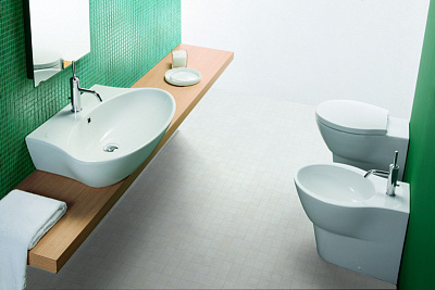 Биде напольное Hatria Nido пристенное