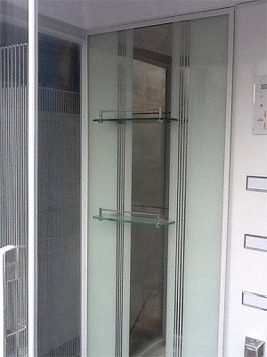 Душевой бокс Triton Альфа (стекло с гориз. полосками)