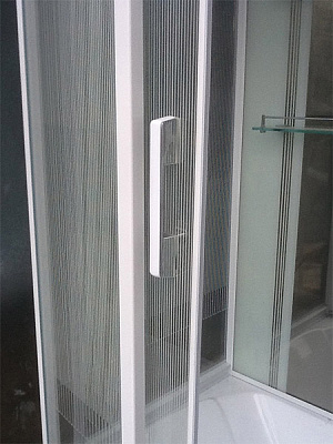 Душевой бокс Triton Омега (стекло с мат. вставками)