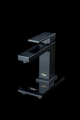 Boheme Cмеситель для умывальника Qubic Matt Black 471-B