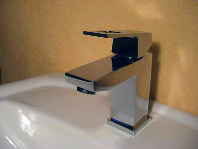 Смеситель Grohe Eurocube 23132000 для раковины